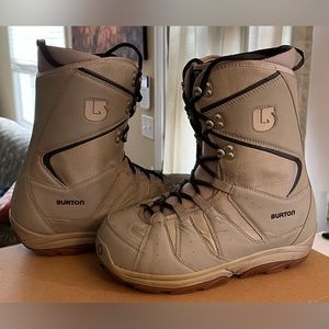 Burton Moto Snowboarding boots.